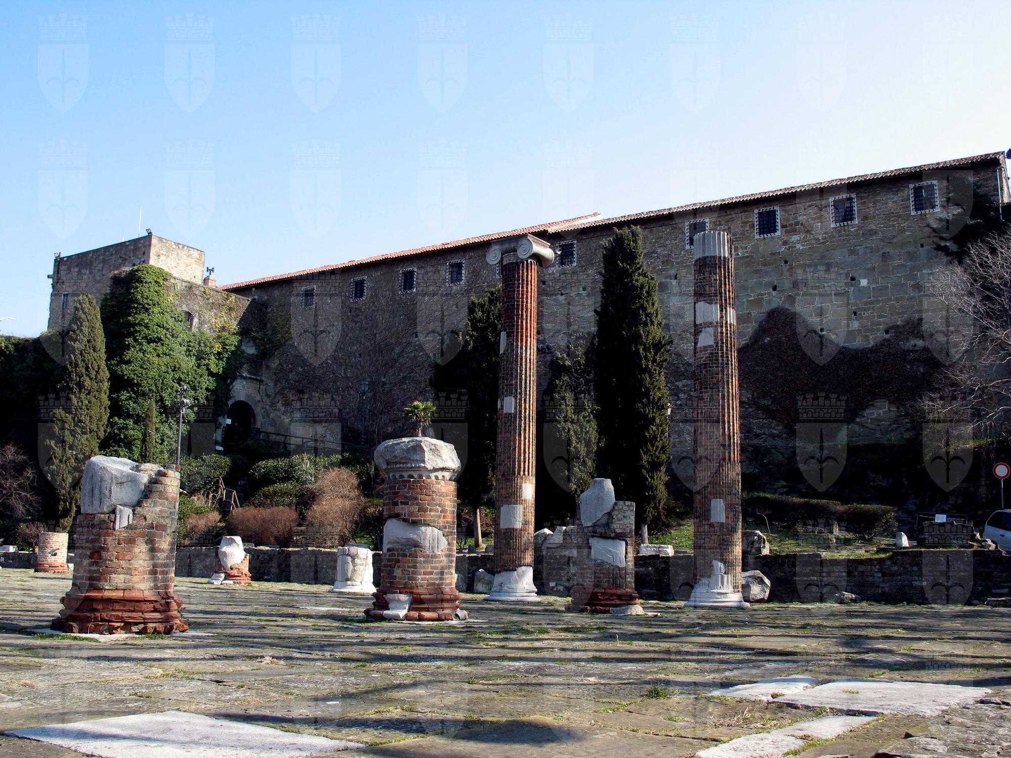 Castello di San Giusto. Civico Museo del Castello di San Giusto-Armeria; Lapidario Tergestino
